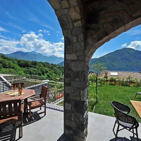 Sleeps 8 Pool Air Con Villa *