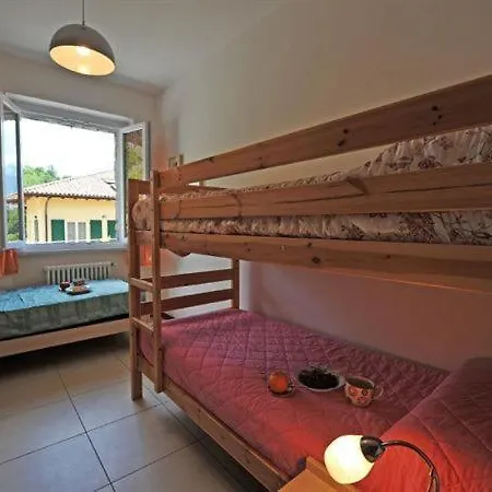 Sleeps 8 Pool Air Con Tremezzo