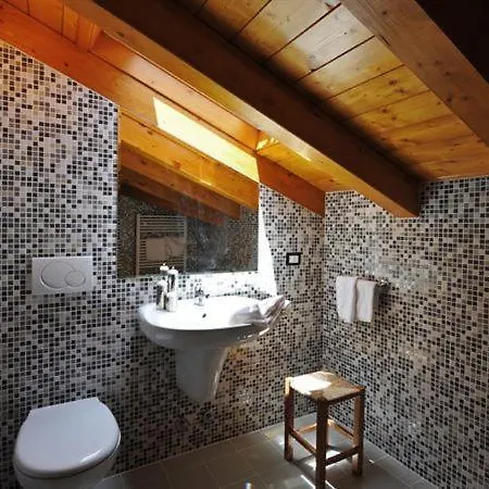Sleeps 8 Pool Air Con Villa *