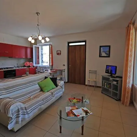 Villa Sleeps 8 Pool Air Con Tremezzo